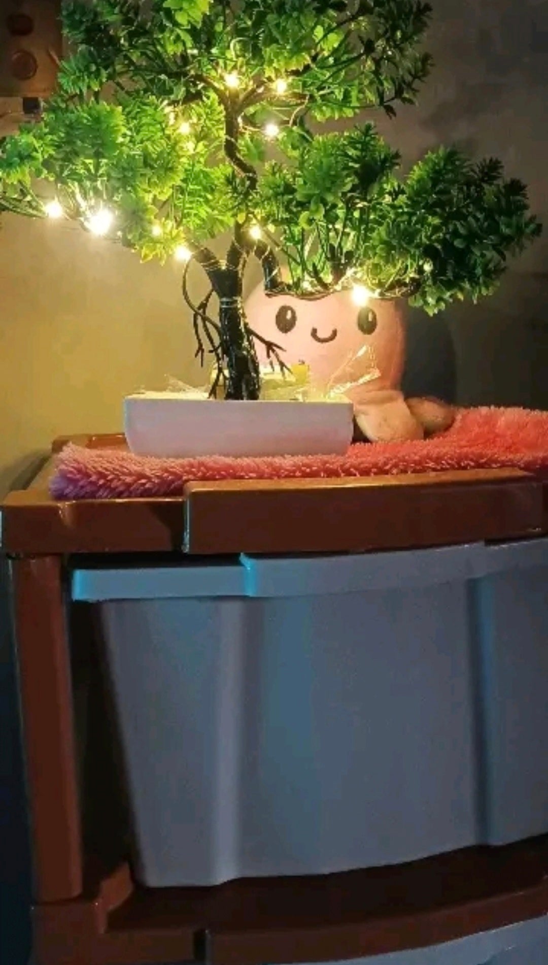 Realistic artificial plant with pot for gift items